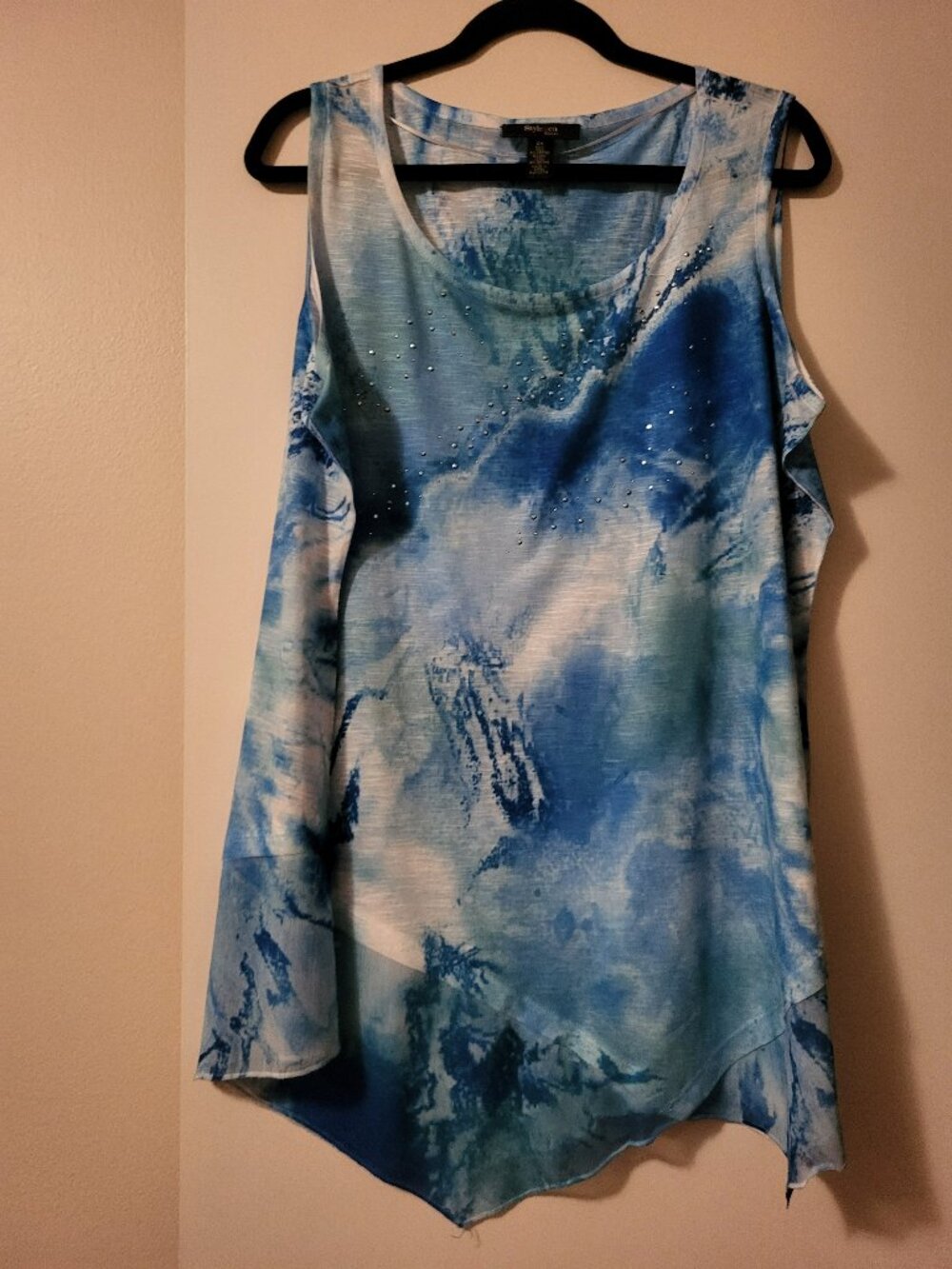 Sparkle Shark Hem Sleeveless top Size 2X